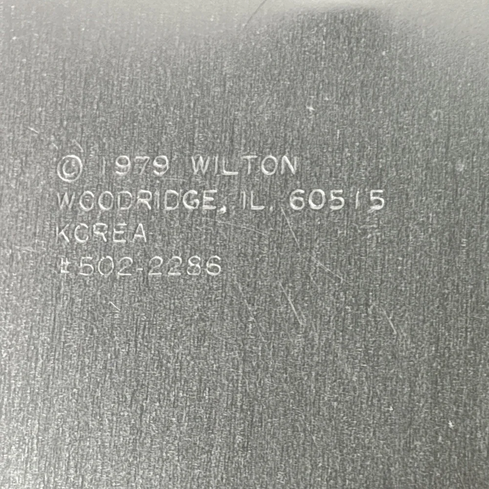 Vintage WILTON 502-2286‎ Aluminum Cake Pan Mold 1979 BLUE RIBBON MEDAL 1st Place